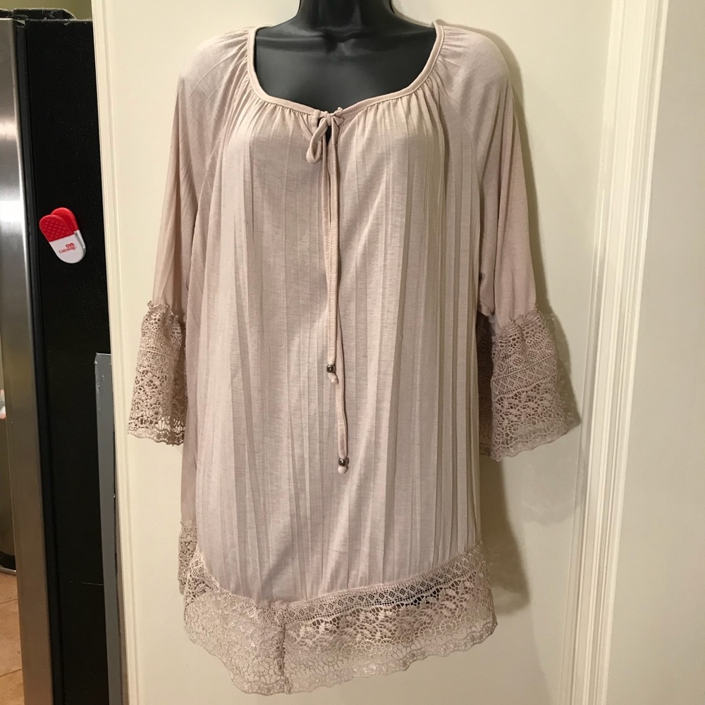 French Laundry Tan Lace Blouse NWOT !! NEVER WORN